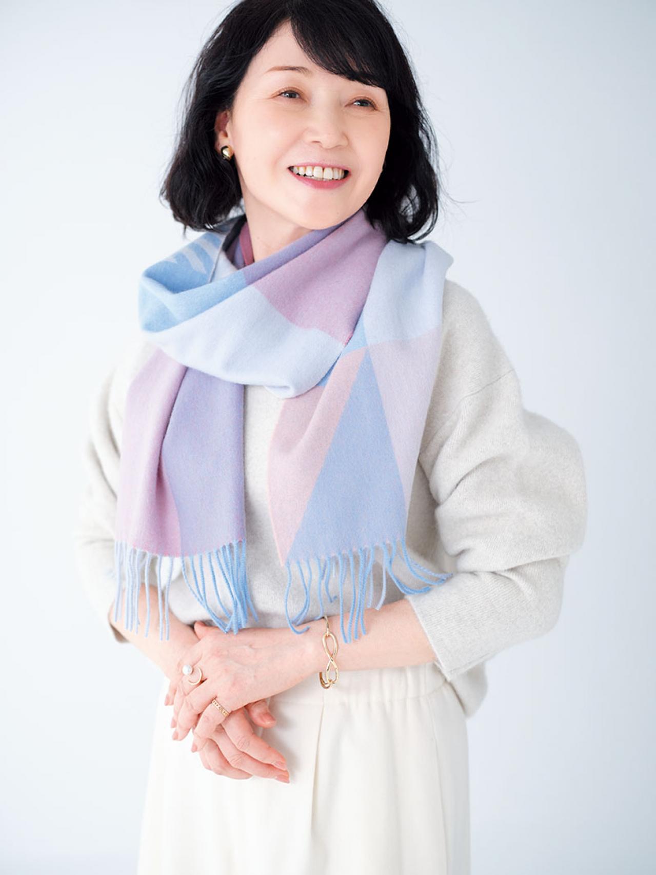 知ってる？【上質素材のマフラー】お得に買える日は明日！「いつもの服がパッと華やぎます」（画像3）