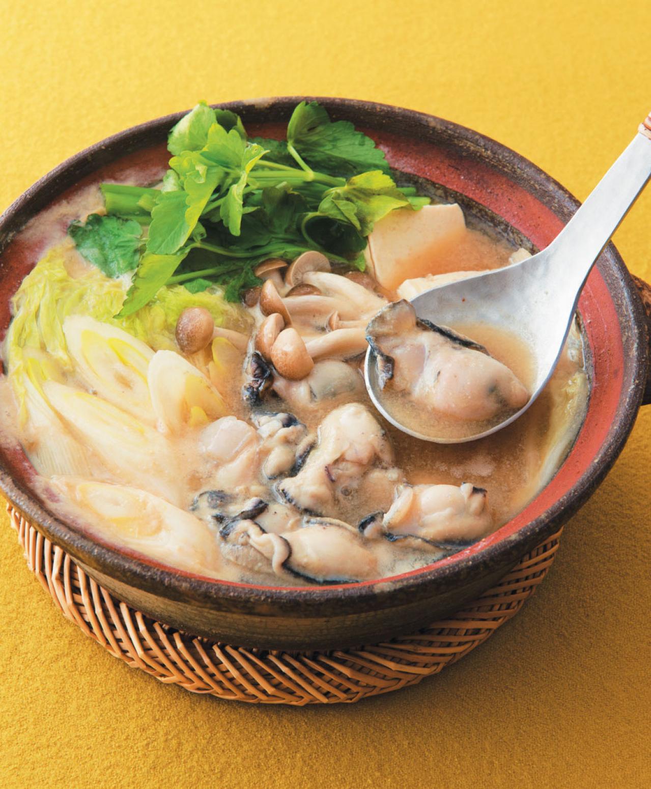 今晩お鍋にする？味変も楽しい【魚介のご当地鍋レシピ】2選「石狩鍋」「かき鍋」（画像4）