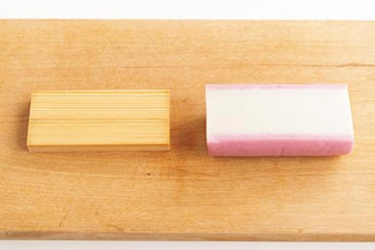 【紀文】が教える・かまぼこの「板」の上手な外し方。ほとんどの人が間違っている包丁の使い方とは？（画像4）