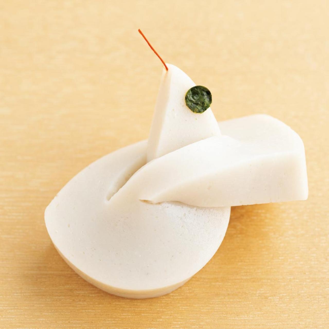 可愛すぎて食べられない！紀文のかまぼこで作る・2025年の干支「巳・へびの飾り切り」（画像4）