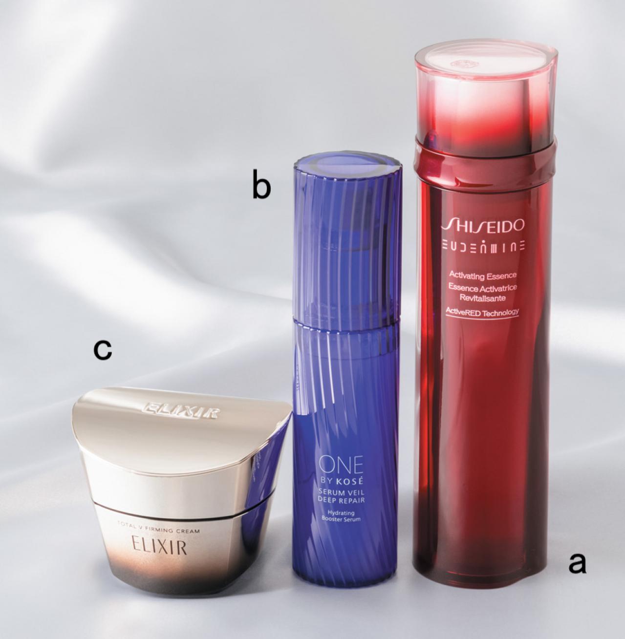 【50代でも肌ふっくらのワケ】美容のプロがやっている、乾燥を感じた時の“少し多めにつける”コツとは？（画像3）