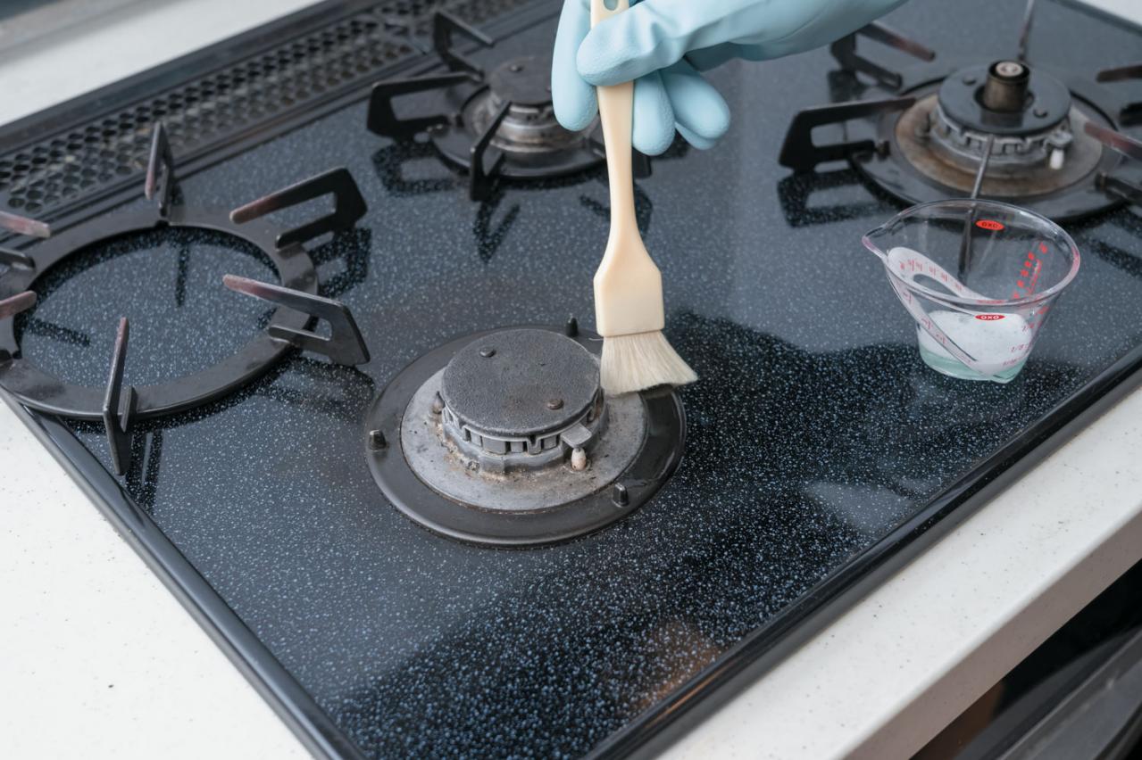  疲れない【キッチン掃除】の最新裏技！ 油汚れ・五徳・シンクの簡単お手入れ法をプロが伝授（画像5）