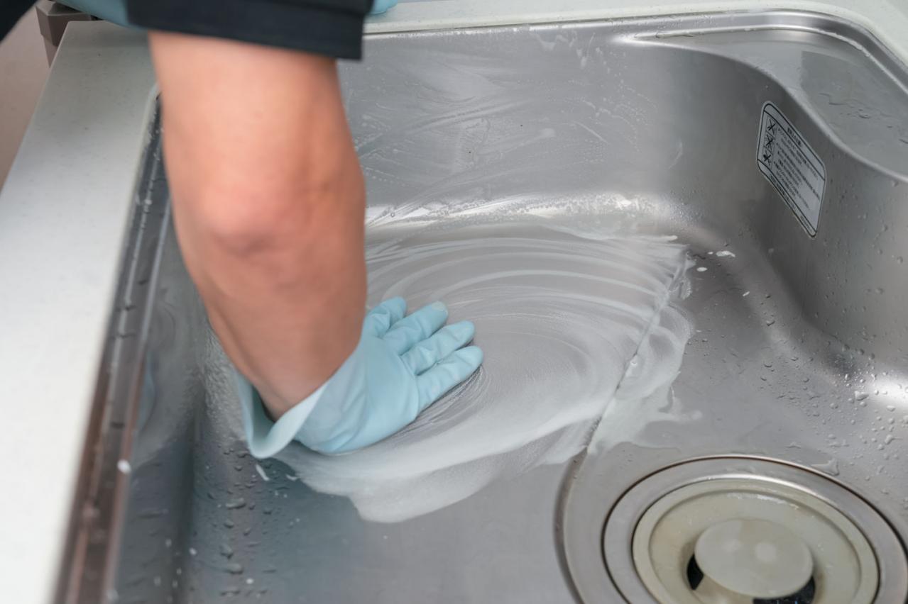  疲れない【キッチン掃除】の最新裏技！ 油汚れ・五徳・シンクの簡単お手入れ法をプロが伝授（画像10）