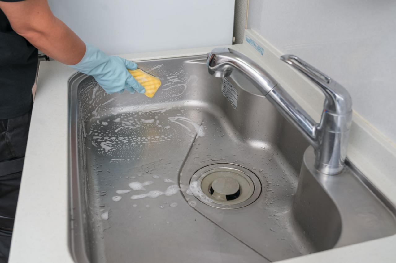  疲れない【キッチン掃除】の最新裏技！ 油汚れ・五徳・シンクの簡単お手入れ法をプロが伝授（画像7）