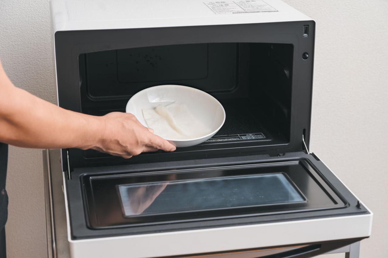 プロ直伝【電子レンジと冷蔵庫の掃除術】疲れずピカピカにするコツはこれ！（画像3）