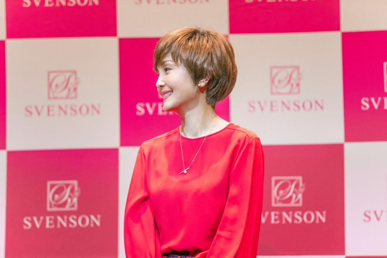 60歳でこのチャーミングな笑顔！【南果歩さん】ヘアケアメーカーのアンバサダー就任式で大胆変身！？（画像4）