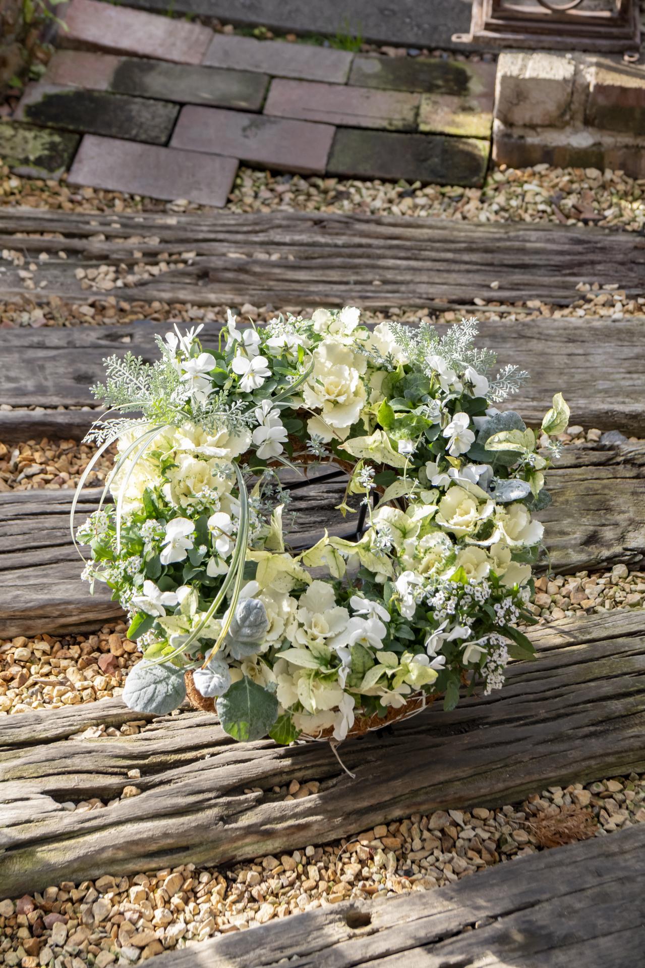 【ガーデニング】人気YouTuber“オニちゃん”の傑作ぞろい！リングバスケット＆寄せ植え（画像4）