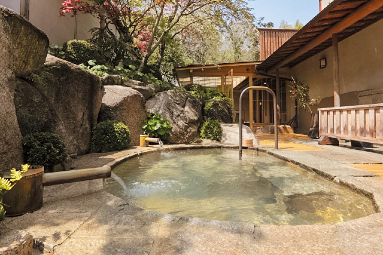 美しい日本庭園の眺めに癒やされる【温泉宿】2選。温泉ジャーナリストおすすめ（画像3）