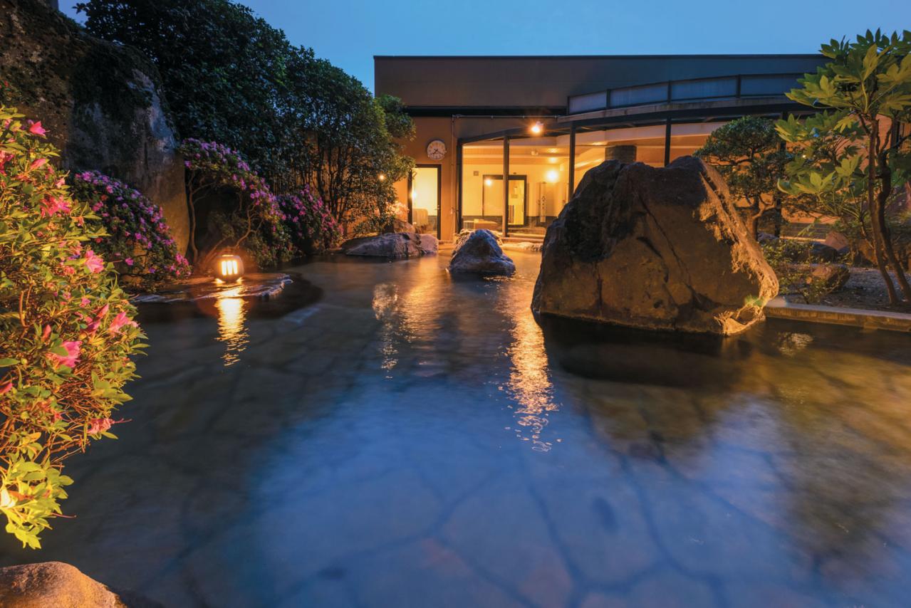 美しい日本庭園の眺めに癒やされる【温泉宿】2選。温泉ジャーナリストおすすめ