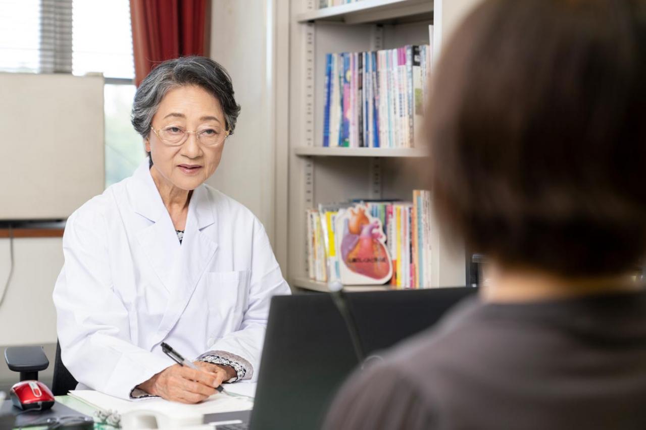 「当時は許されませんでした」81歳の現役女医が切り開いた、育児と仕事を両立する術とは？