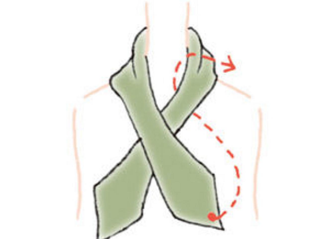 「センスがいいですね」と言われる【定番スカーフの巻き方2選】「スタイリッシュ プリーツ」と「チョーカー結び」（画像12）