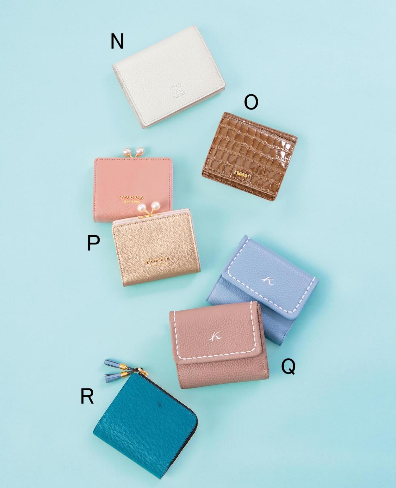 コンパクトで機能的な【二つ折り財布】5選。2025年に買いたいのはコレ！（画像3）