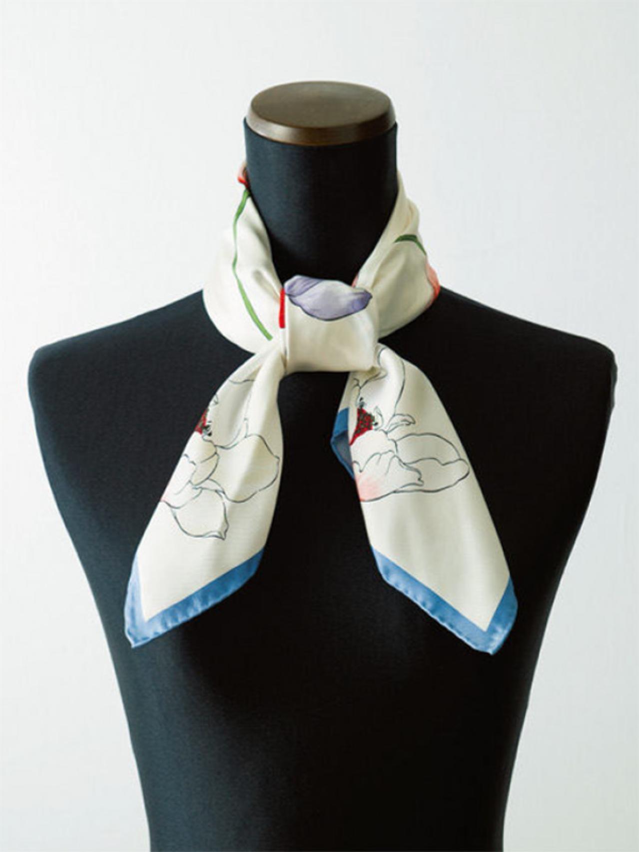 ガラリと雰囲気が変わる！【定番スカーフの巻き方2選】「2重ループノット」と「トライアングル」（画像2）