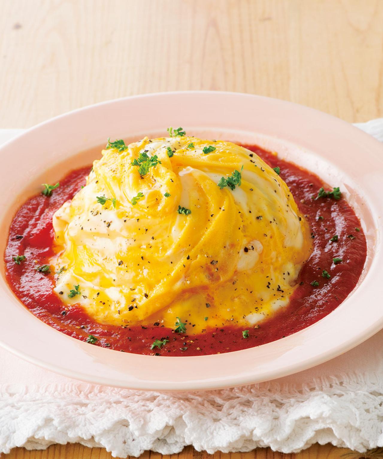 ご飯を包まないから簡単！ふわとろ「ドレスドオムライス」の作り方を伝授【卵料理のコツ】（画像6）