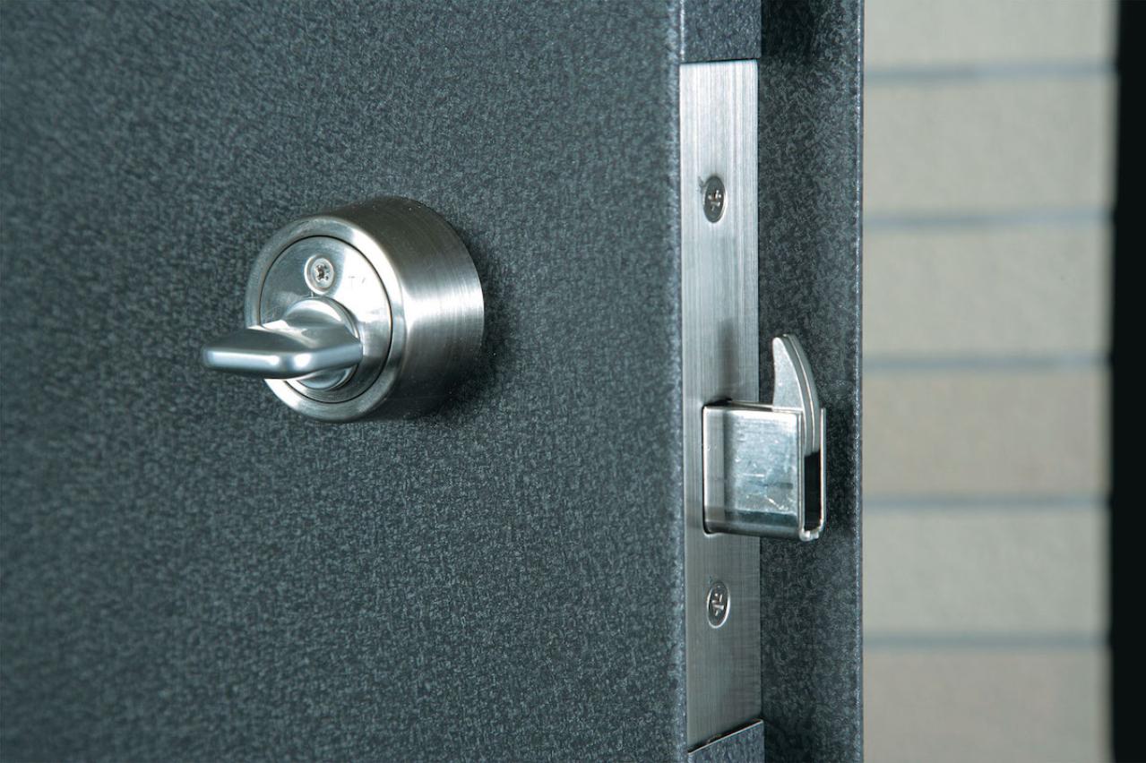 闇バイト強盗や詐欺被害…【シニアのひとり暮らし】の守り方の鉄則「うちは大丈夫」の落とし穴は？（画像3）