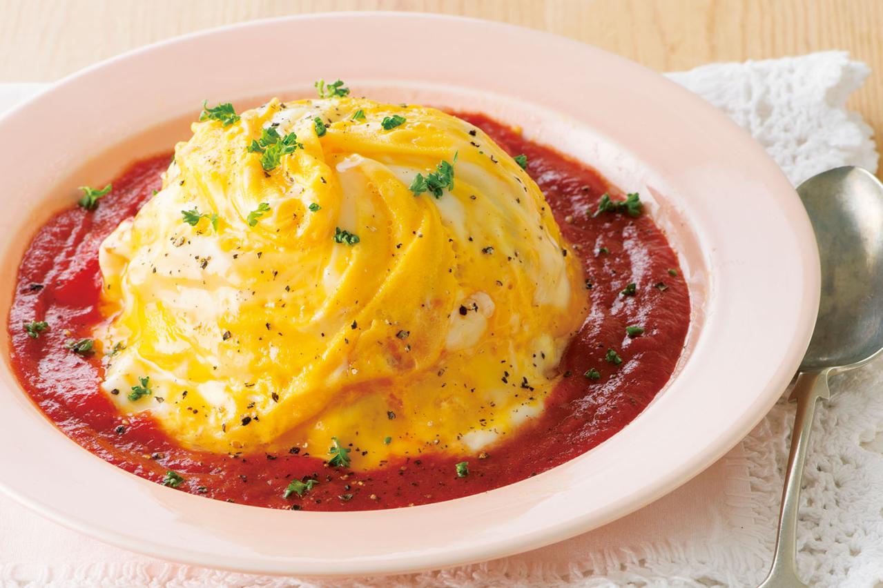 ご飯を包まないから簡単！ふわとろ「ドレスドオムライス」の作り方を伝授【卵料理のコツ】