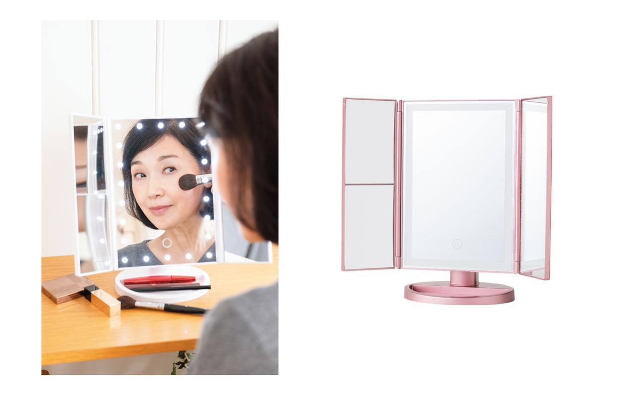 「最近近くが見えづらくなってきた…」人もメイクに困らない！便利すぎる「照明つき卓上三面鏡」とは？