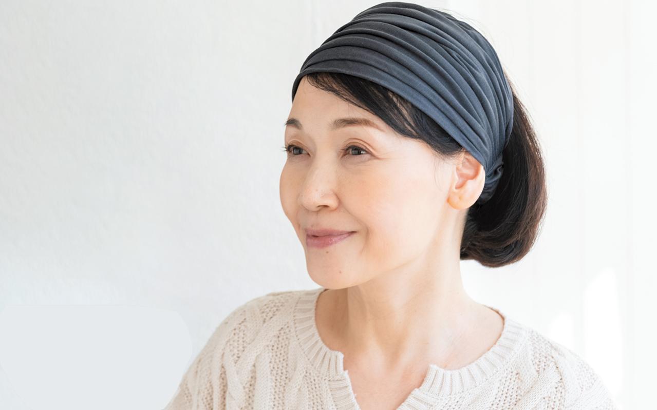 1つあると便利！分け目や白髪、ボリューム不足「大人の髪悩み」をおしゃれに解決するヘアターバン