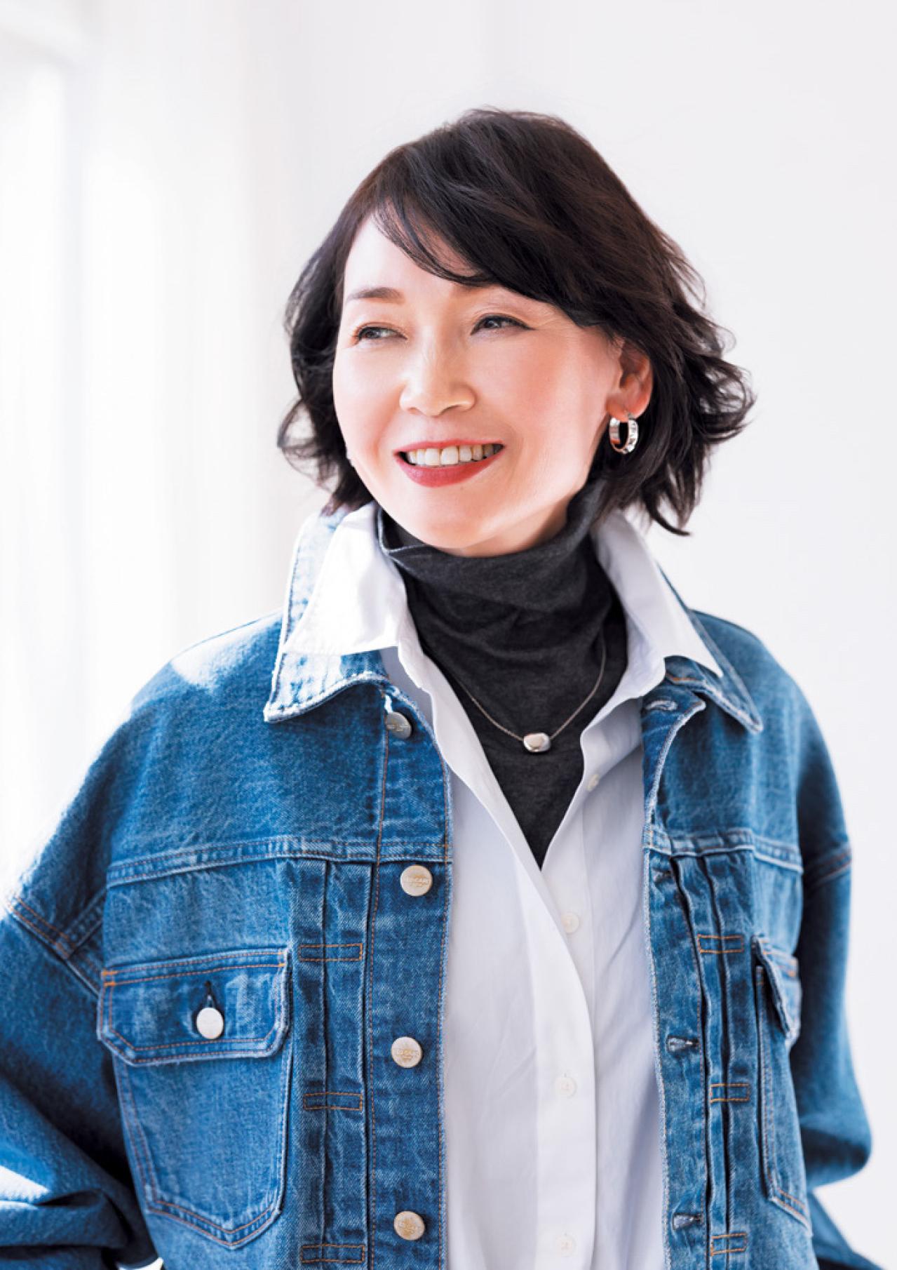 人気スタイリスト・岡部久仁子さんおすすめ！ 今風のシルエットになる【ショート丈の春アウター】3選（画像9）