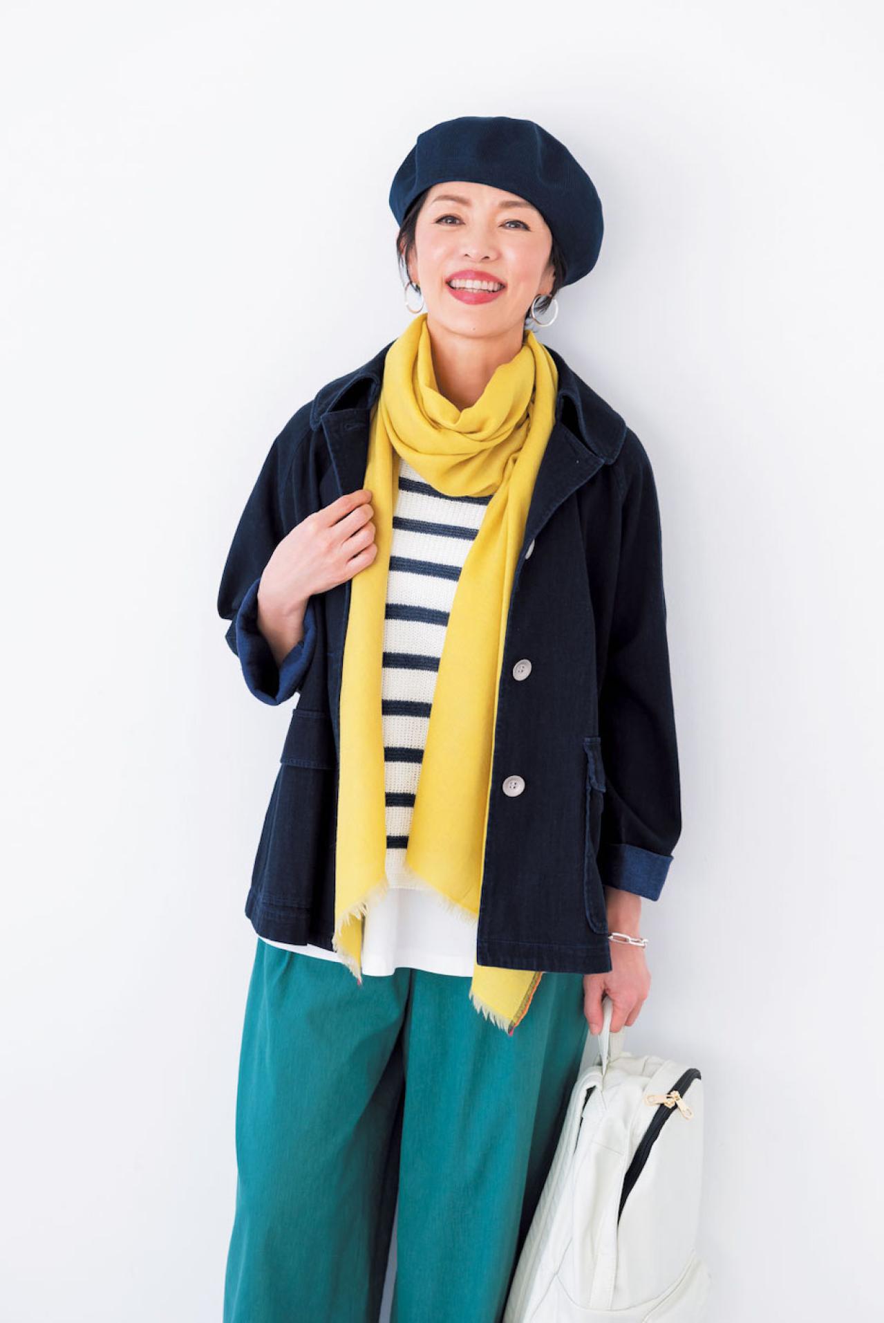 シンプルな服に華を添えてくれる【ストール＆スカーフ】4選。寒暖差の調整にもお役立ち（画像10）