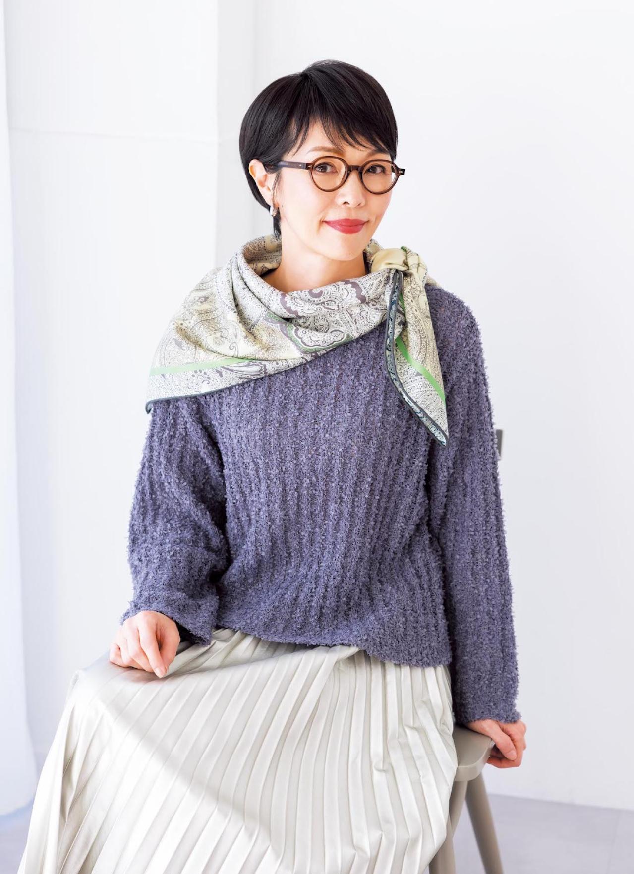 シンプルな服に華を添えてくれる【ストール＆スカーフ】4選。寒暖差の調整にもお役立ち（画像5）