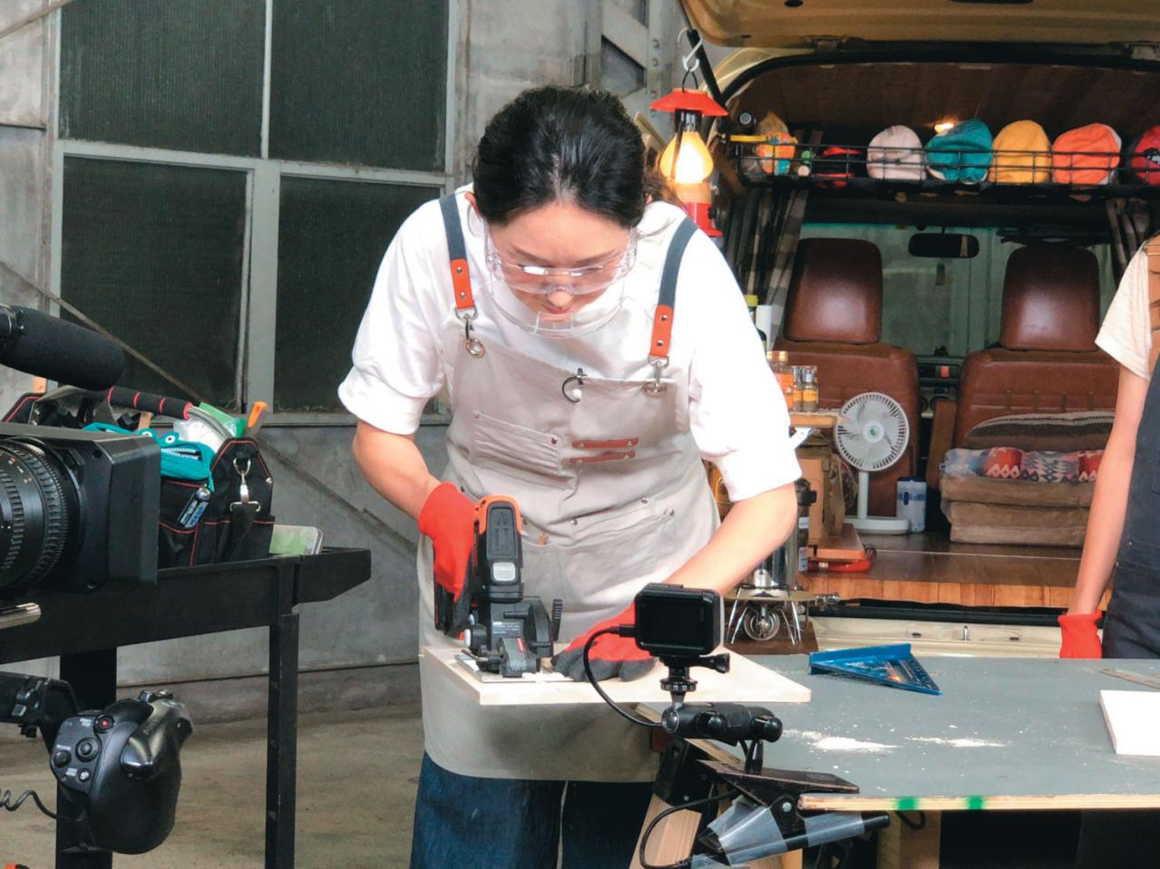 【とよた真帆さん】94歳の母との同居生活は？亡き夫の残した仕事も引き継ぐバイタリティのワケ（画像4）