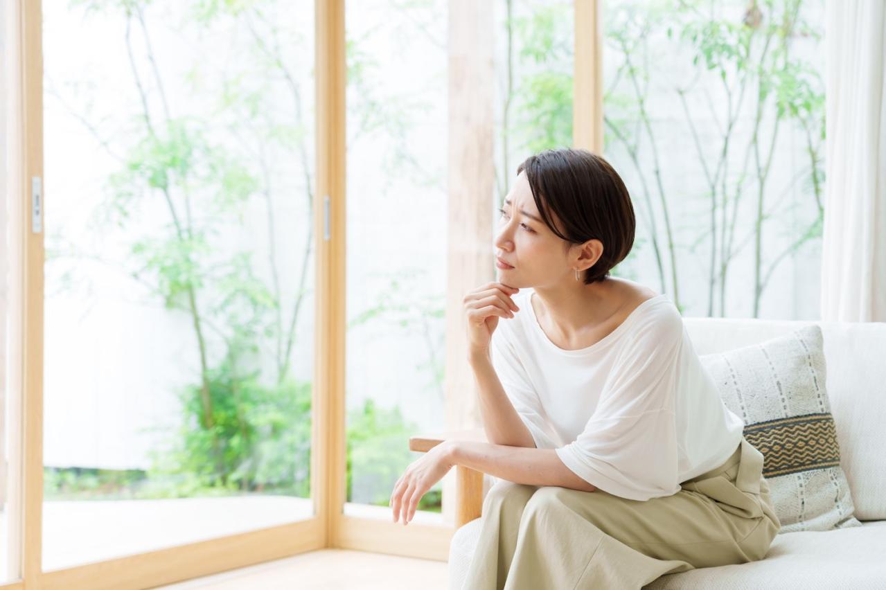 「経済的に恵まれている人や夫婦仲のいい人を見ると、落ち込みます…」周りと比べずに生きるコツは？ 人気心理カウンセラー・根本裕幸さんが回答