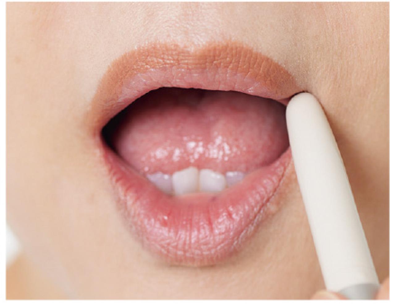 50代以上は必見！「ぽってり若い唇」を偽造するコツを、68歳の奇跡・天野佳代子さんが伝授（画像4）