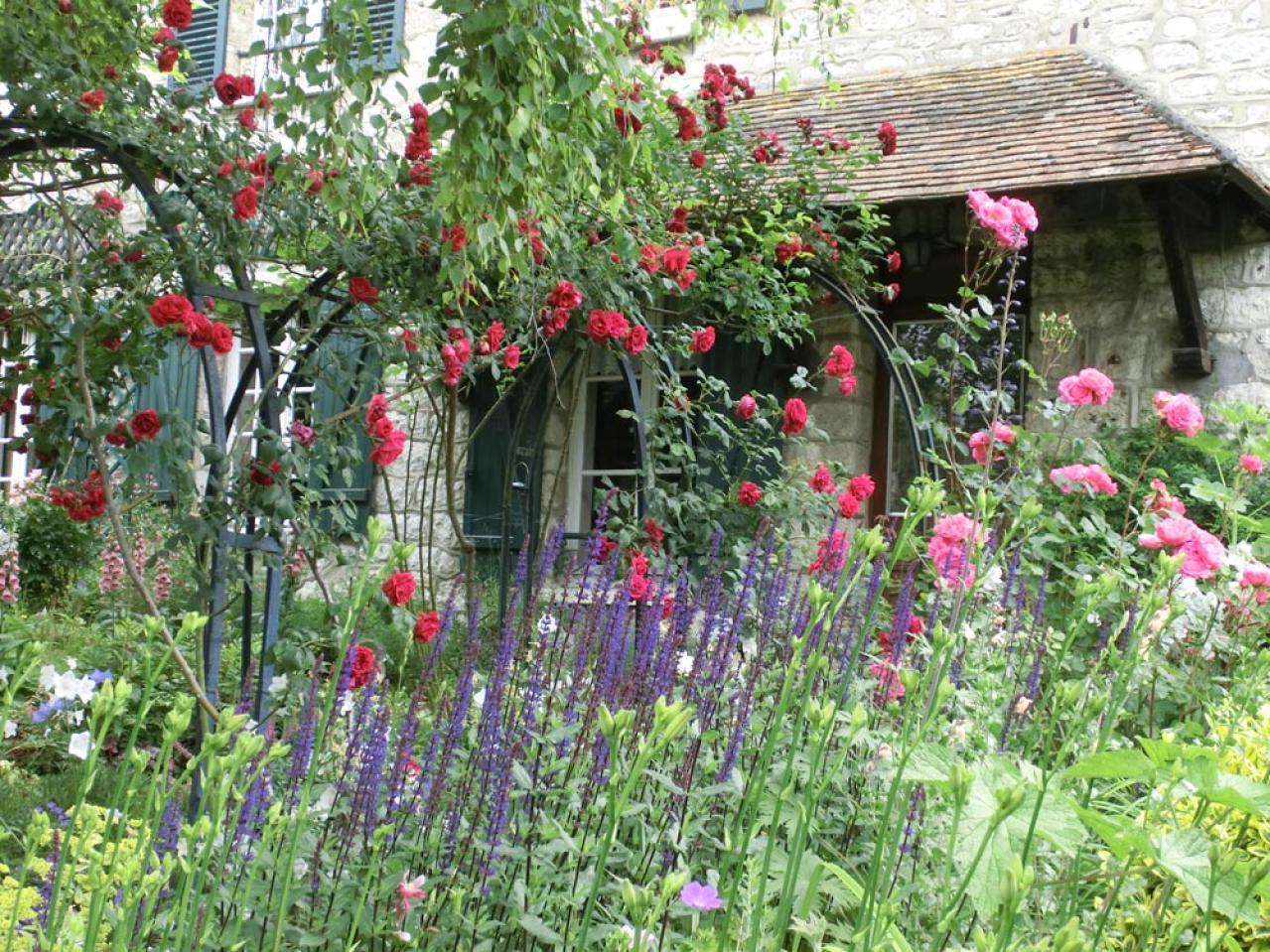 【ガーデニング】バラの本場イギリスとフランスのローズガーデンから、デザインとアイデアをいただく！（画像3）