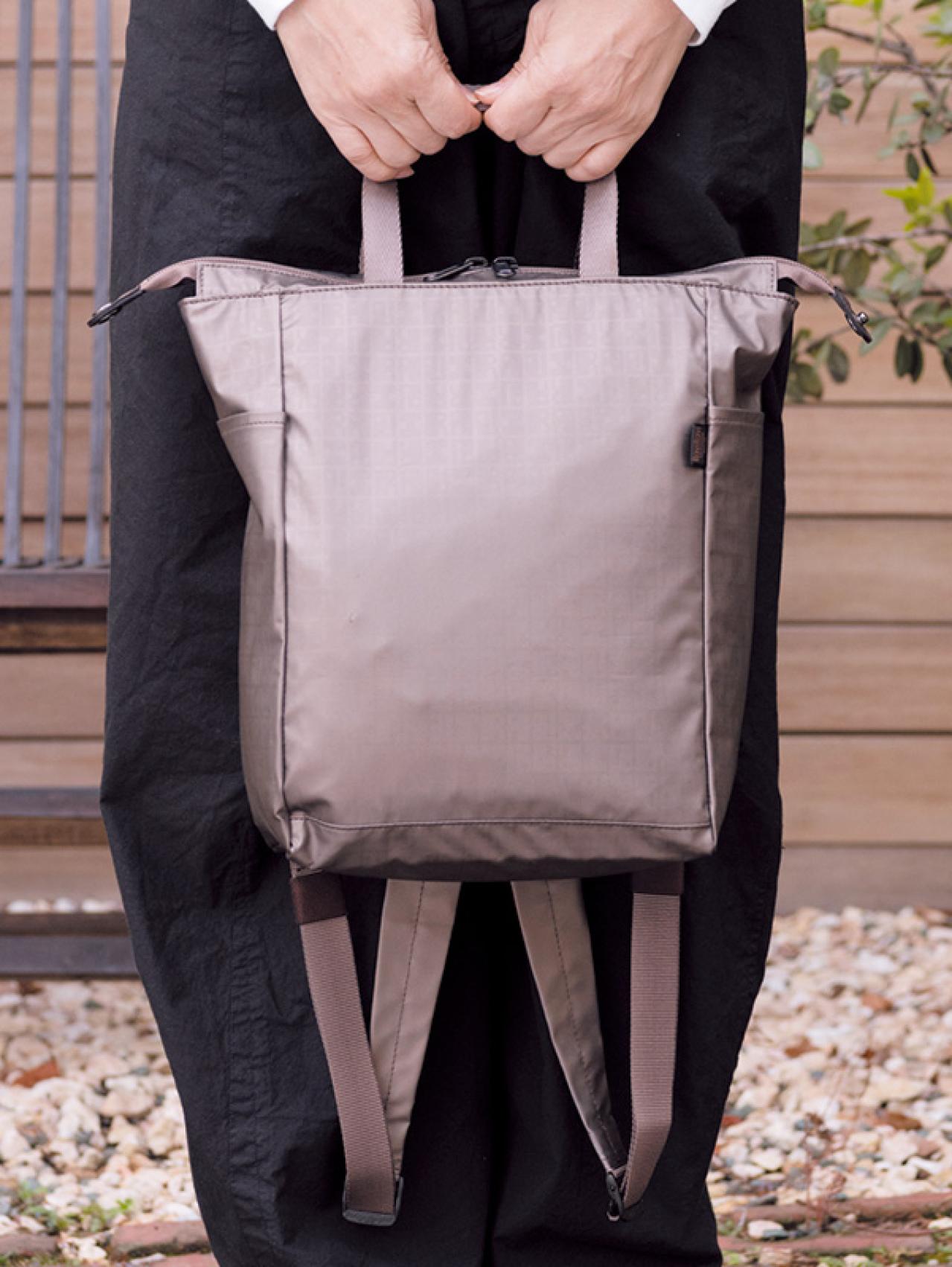 今までのリュックの不満を解消！使い方自在の「たためるトートリュックS」がすごい（画像3）