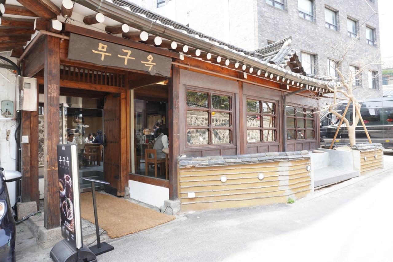 ソウルで「愛の不時着」気分。滋味深い味がうれしい【北朝鮮式のレストラン】は50代〜女性におすすめ