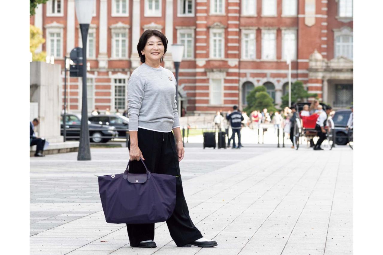 旅の達人【中道あんさん】愛用のトラベルバッグは？ シューズは？「旅の必需品」7選