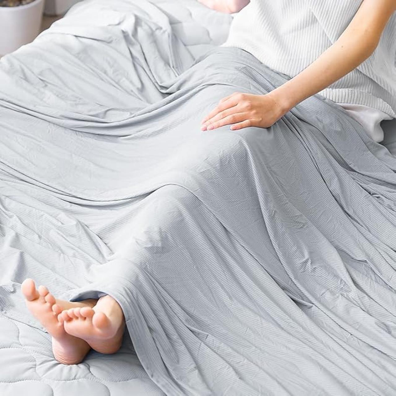 【Amazonタイムセール】ひんやり気持ちいい～♪タオルケット、敷パッド…夏の寝具が【最大24％OFF】（画像2）