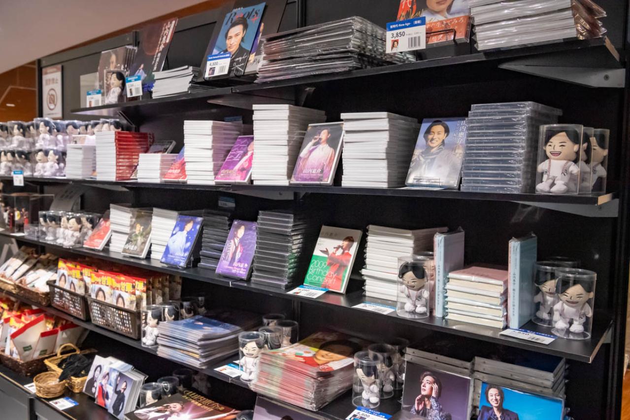 【山内惠介さん】椎名林檎さんに楽曲提供を依頼!? デビュー25周年特別企画展で語ったこととは？（画像8）