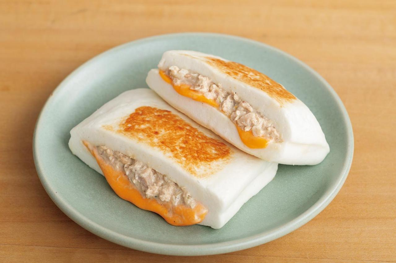 はんぺんレシピの新定番。とろける「ツナメルト風はさみ焼き」がおやつにも最高