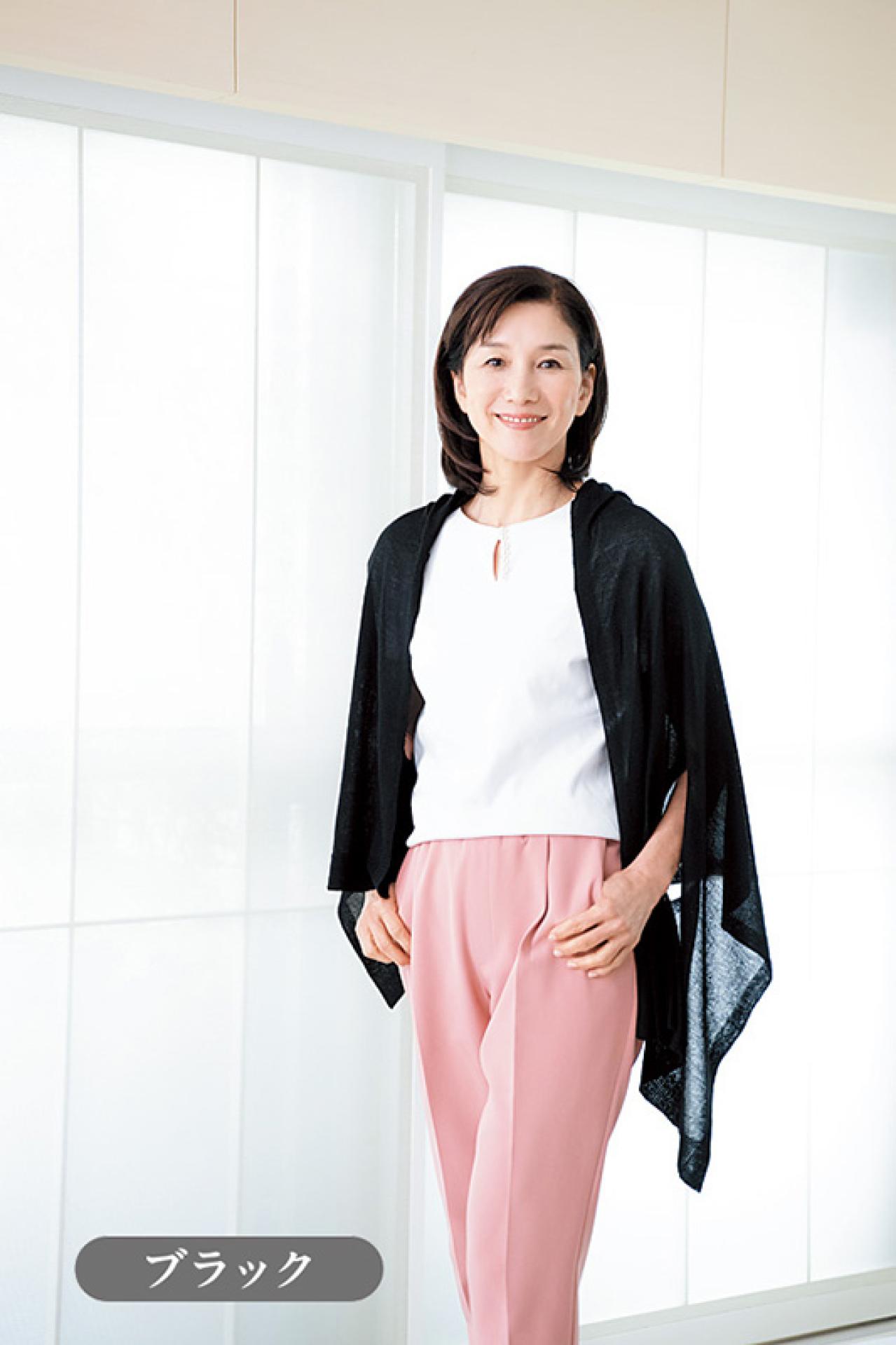 5月から夏日続出！小さくたたんでバッグインもできる、おしゃれな「UV COOLケープストール」とは？（画像2）