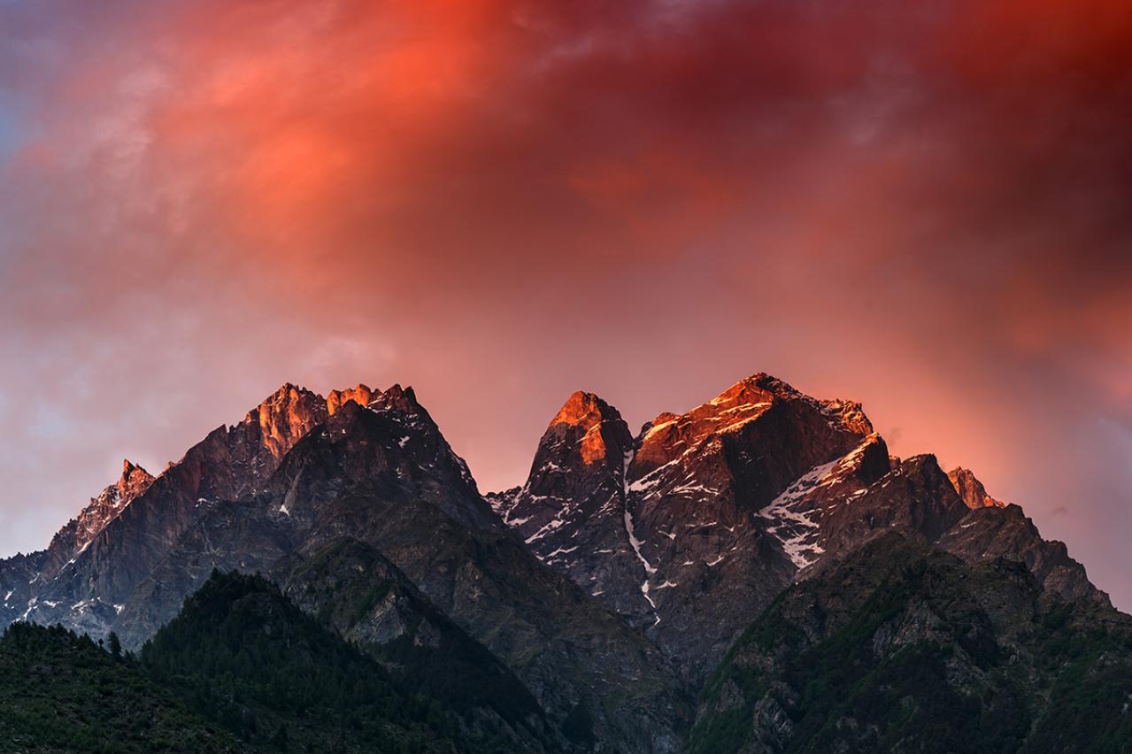 H.P.ラヴクラフトの『狂気の山脈にて』あらすじ紹介。秘められた南極冒険の真実とは