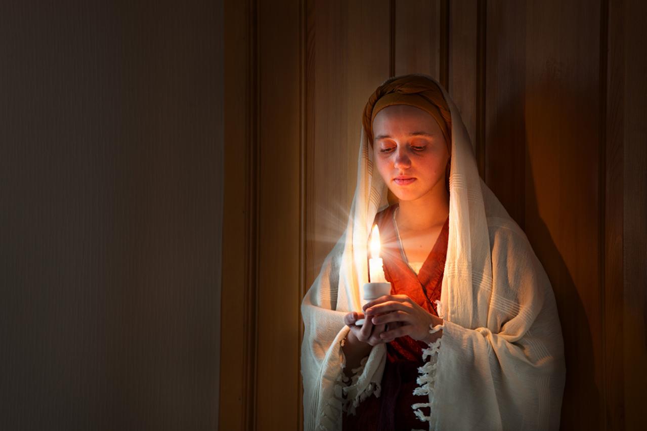 太宰治の『正義と微笑』あらすじ紹介。16歳の少年の成長と苦悩が日記形式でリアルに描かれる