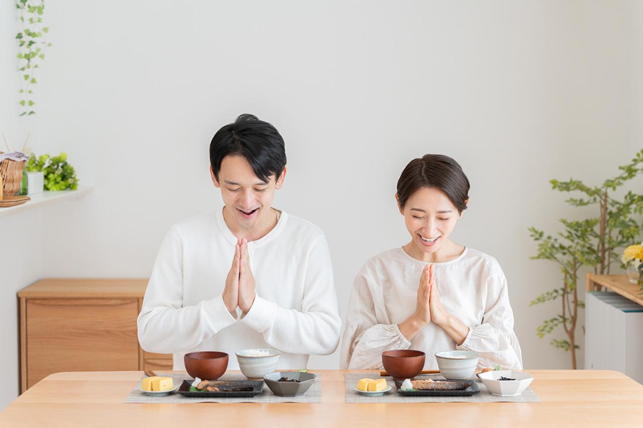 織田作之助の『夫婦善哉』あらすじ紹介。深まる愛、そして男女の絆