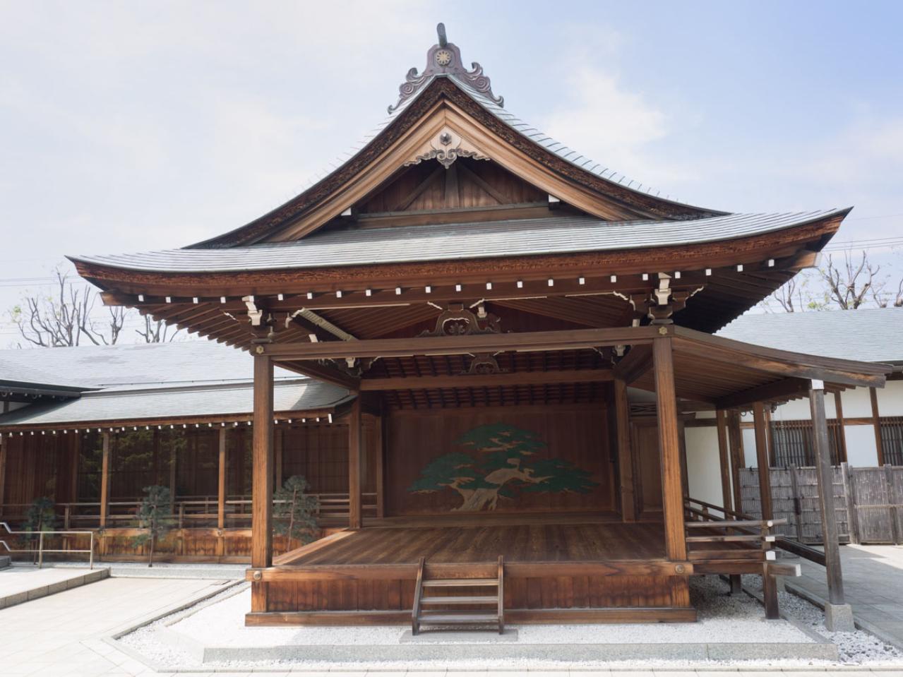 谷崎潤一郎の『蘆刈』あらすじ紹介。過去に囚われながらも美しい記憶に生きる人間の姿を描く名作