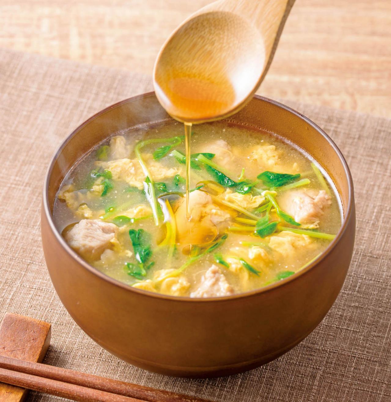 マルコメ社員おすすめの【春のみそ汁】2選「新じゃが、新玉ねぎのバター風味」「鶏肉と豆苗のかき玉」（画像3）