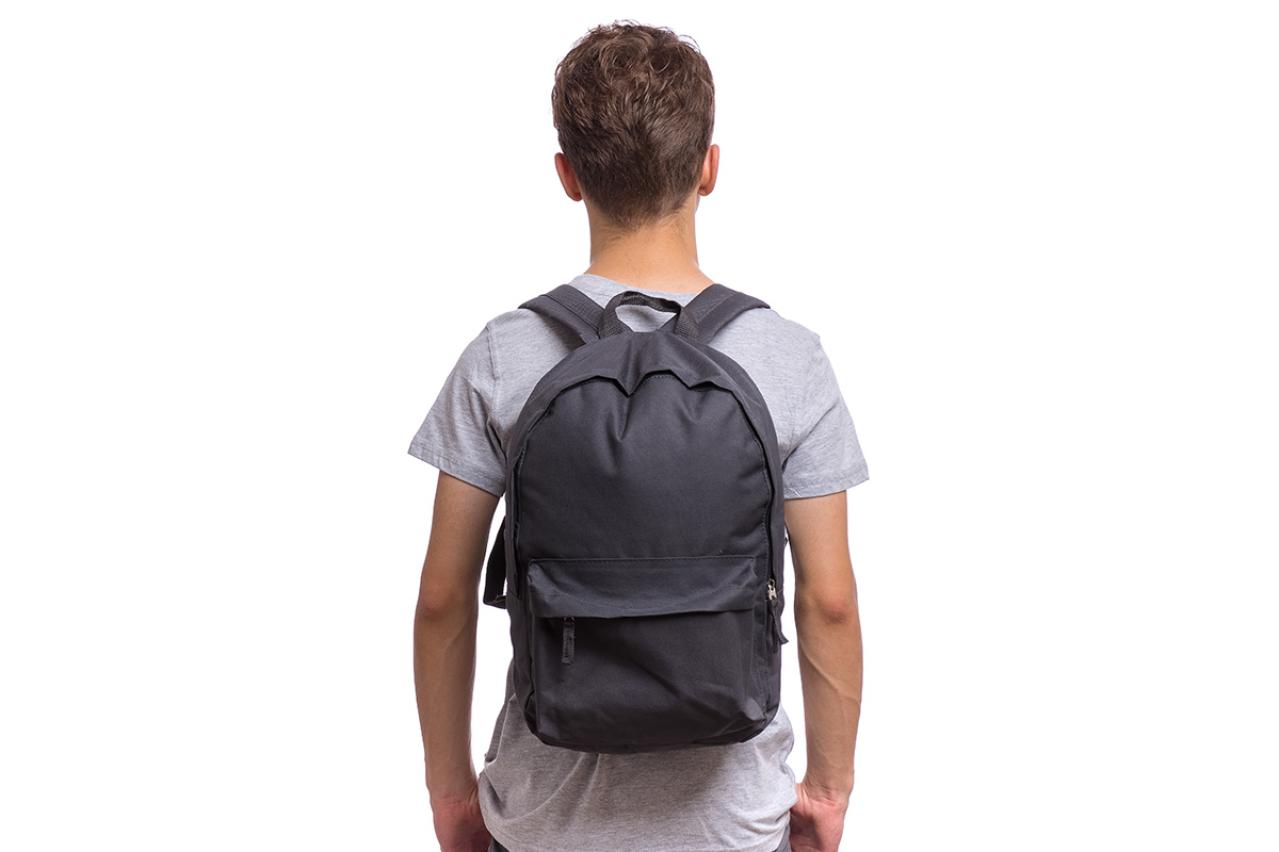 島崎藤村の『嵐』あらすじ紹介。4人の子供を男で1つで育て家族の絆の物語