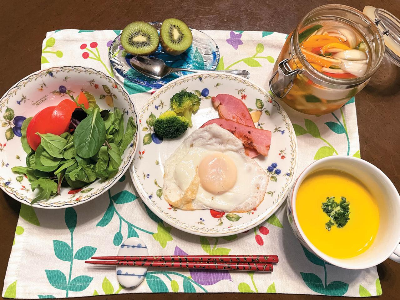 今年80歳【松原智恵子さん】の食卓拝見！  若々しさのために毎食、欠かさずに食べる一品とは？（画像3）