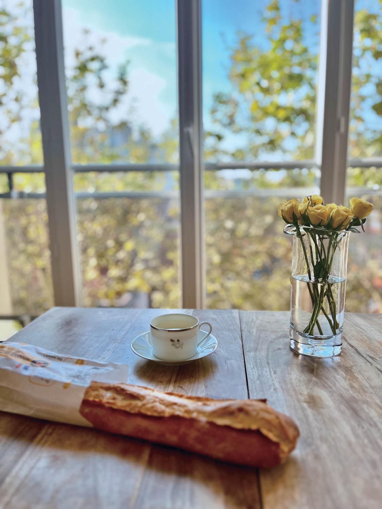 パリ在住歴29年【永末亜子さん】に聞いた！ 適度にミニマムで、すっきり、くつろげる部屋のつくり方とは？（画像4）