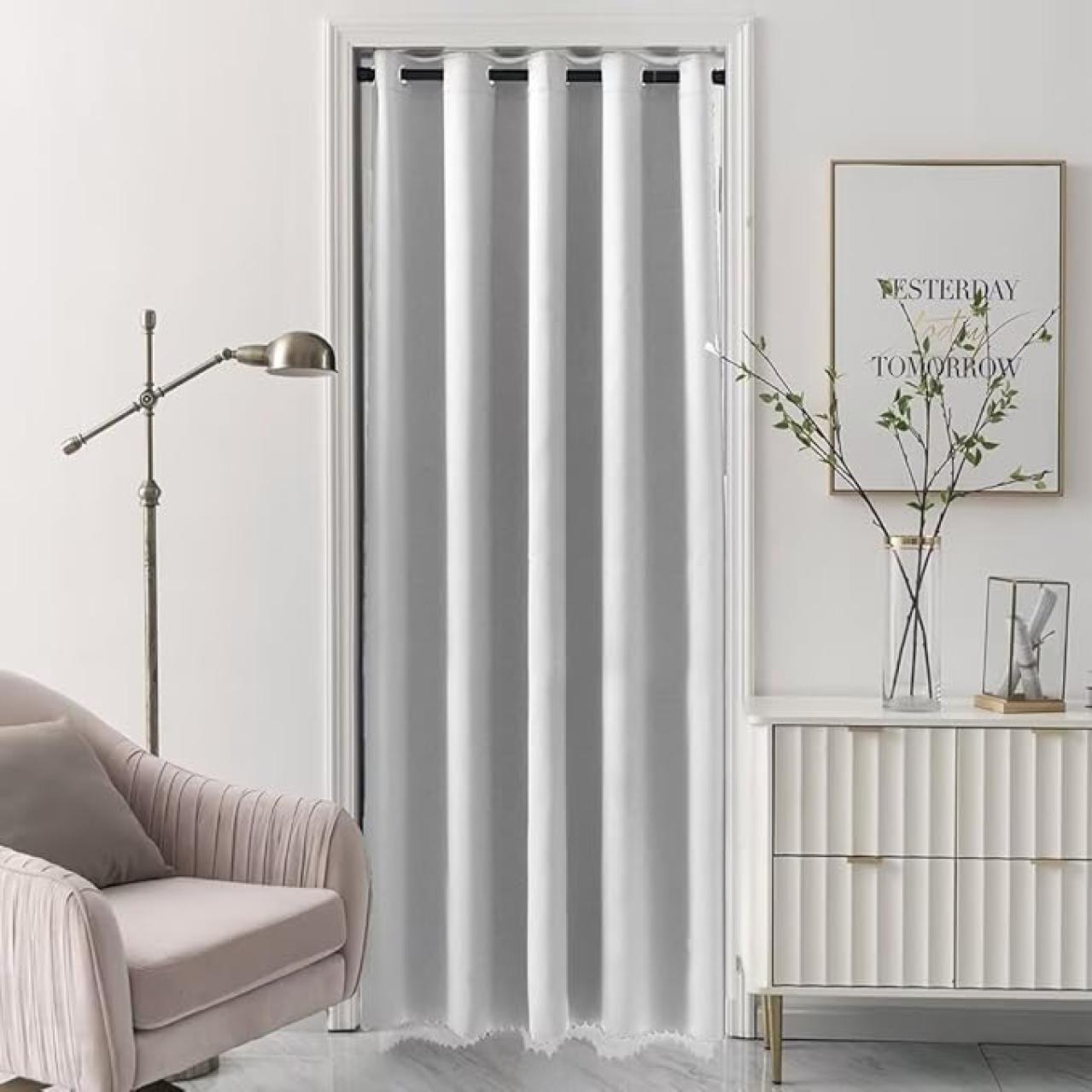 省エネ・梅雨対策！【エアコン風よけ、間仕切りカーテン、除湿器】最大89％OFF【Amazonタイムセール】（画像2）