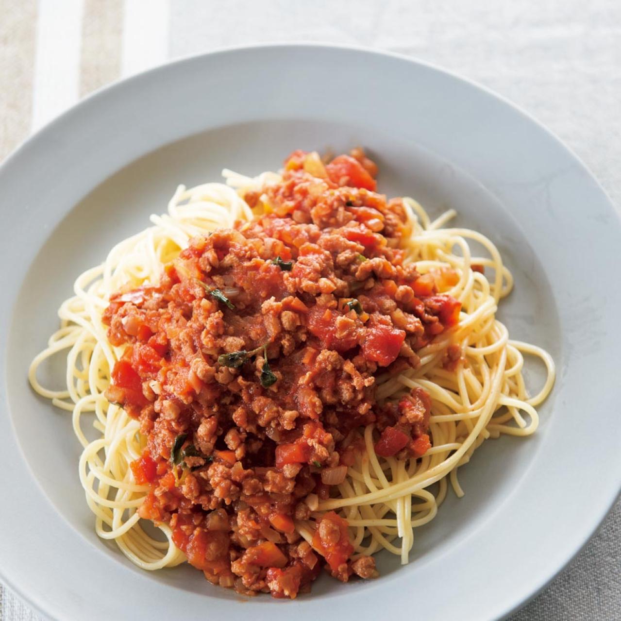 ダイエット中のパスタはこれ一択！低カロリーなのに高たんぱく「大豆ミートの ミートソース スパゲッティ」レシピ（画像6）