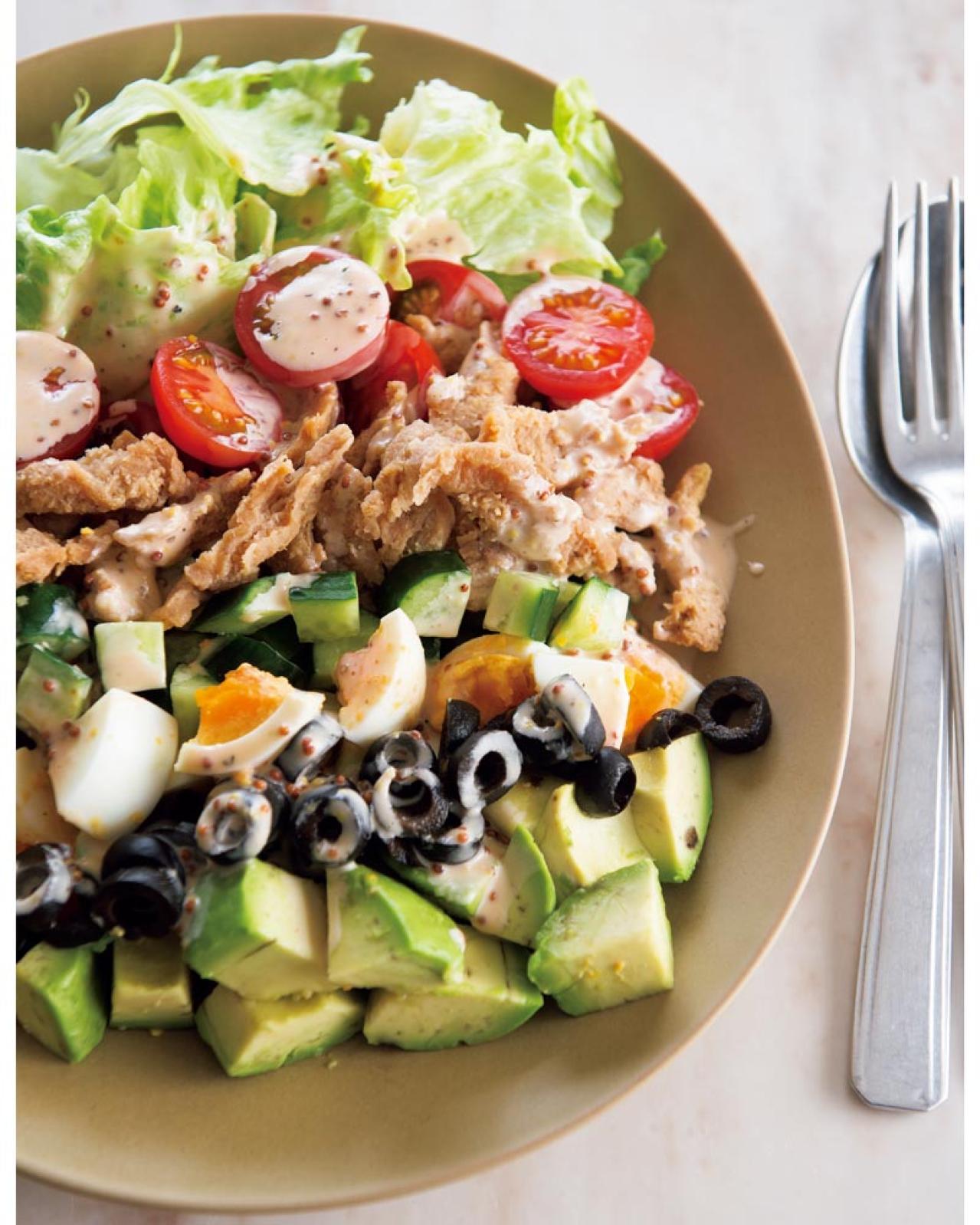 ごちそうサラダとはこのこと！大豆ミートでつくる満足感120%の【コブサラダ】（画像6）