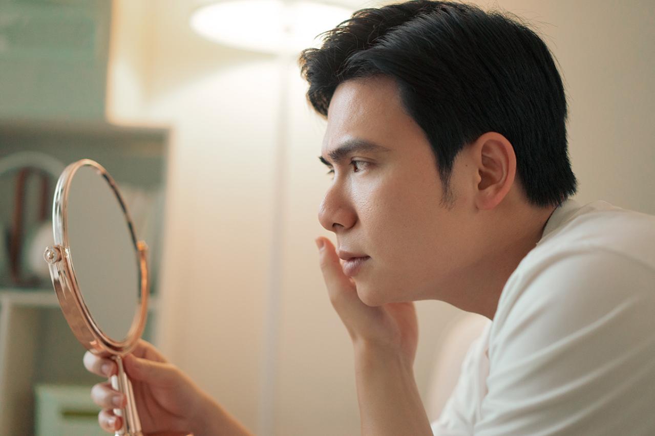 横光利一の『悲しめる顔』あらすじ紹介。孤独と葛藤が織りなす、美しくも苦しい青春とは？