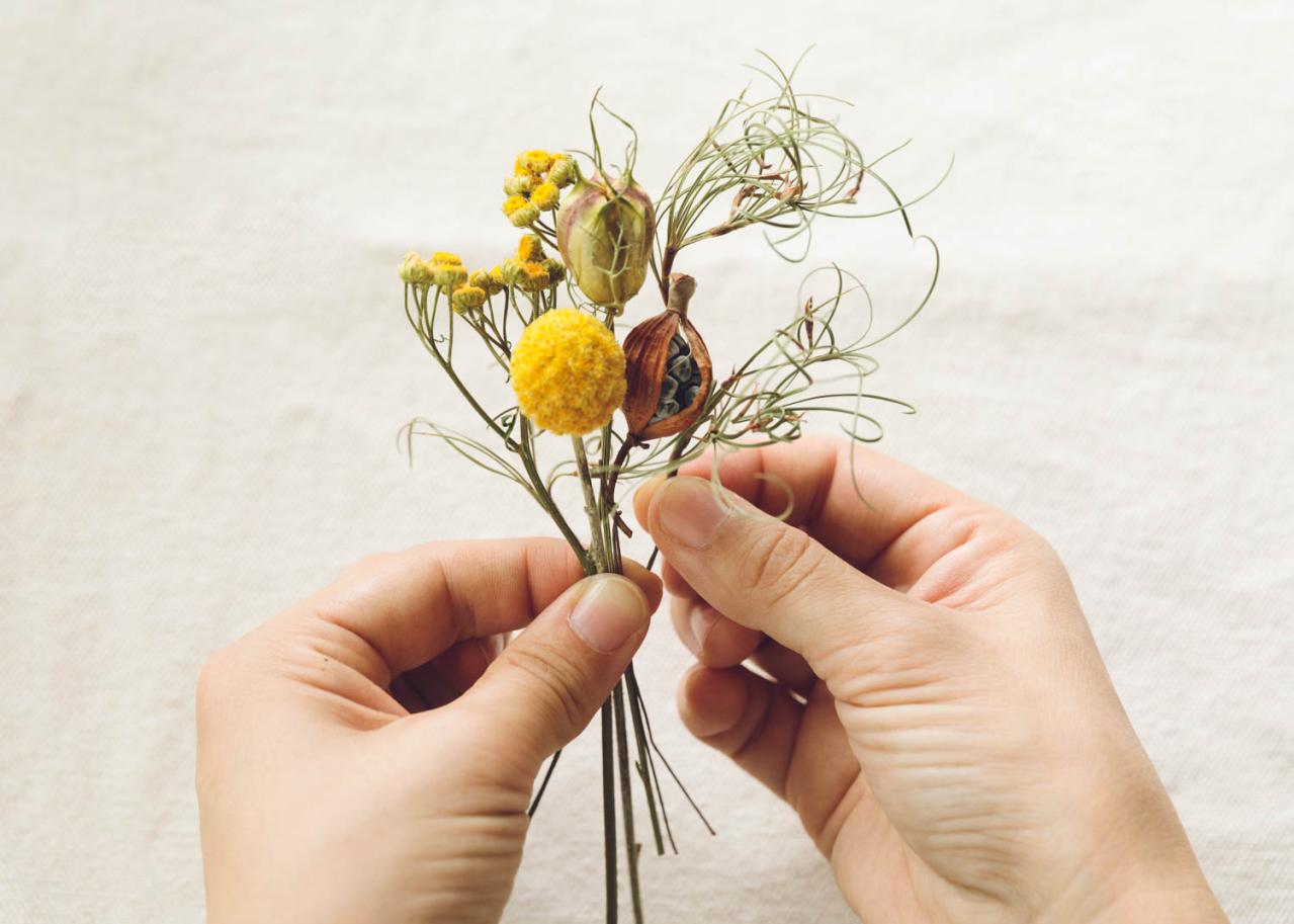 初心者でもできる【フラワーアレンジメント】ドライフラワーで簡単！ ミニブーケの作り方（画像9）