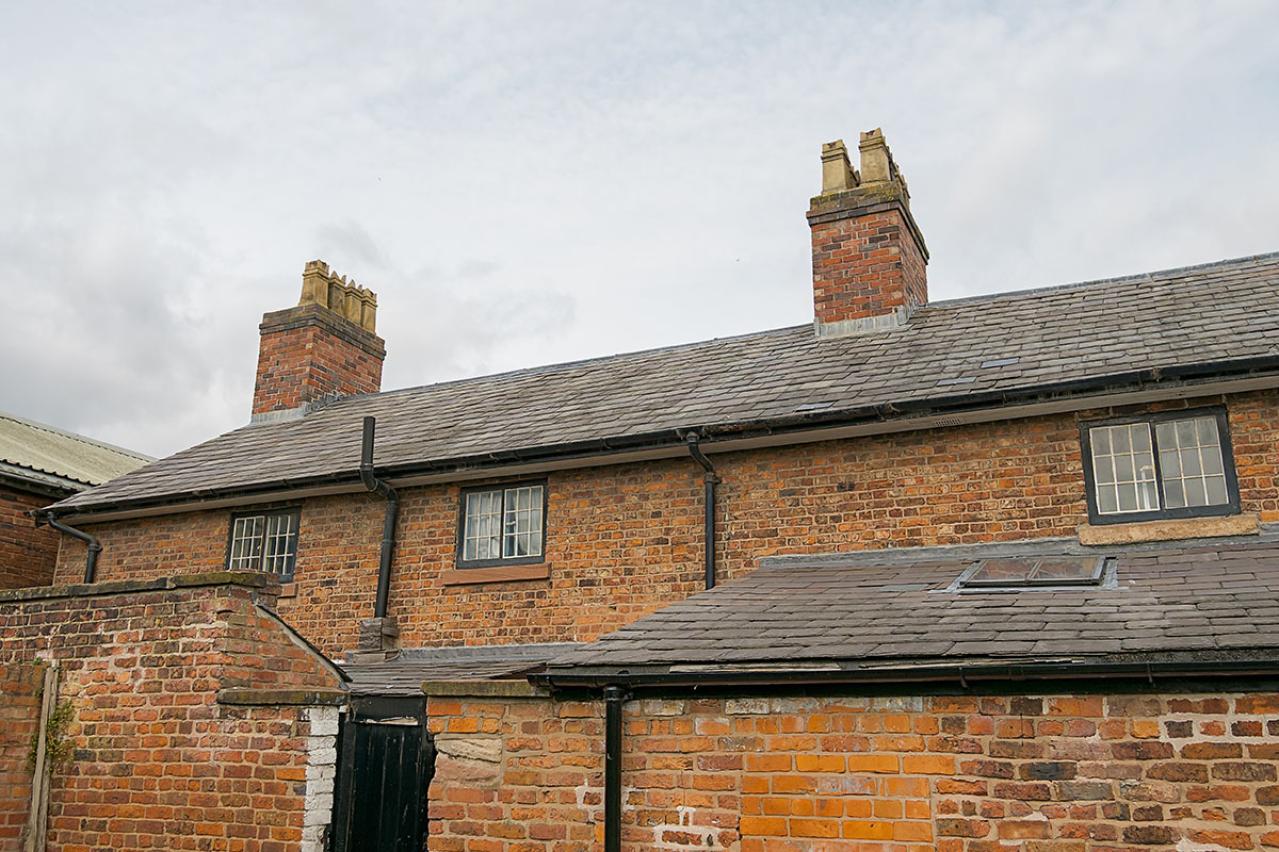 【戦後80年に読みたい小説】山川方夫の『煙突』あらすじ紹介。戦後の世で「生きる意味」を問う希望の物語